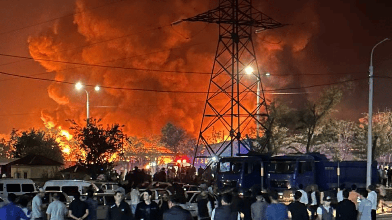 Взрыв в столице Узбекистана: масштабный пожар