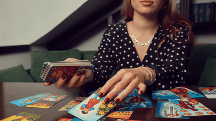 Гороскоп на 5 січня за Таро — що вам потрібно знати про понеділок - 285x160