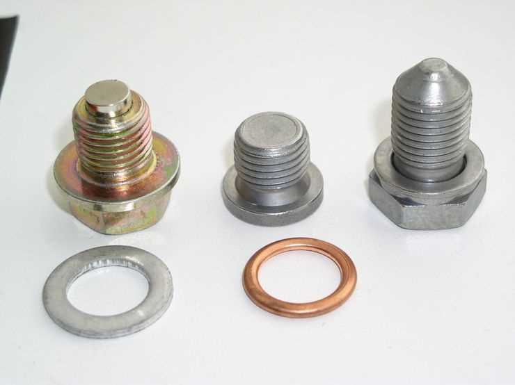 Водіїв попередили, чому під час заміни оливи доведеться міняти одну деталь авто - фото 1