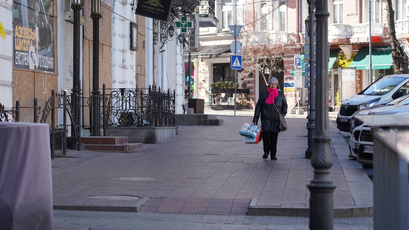 Україну через війну покинули 6 млн людей: дані демографа Гладуна