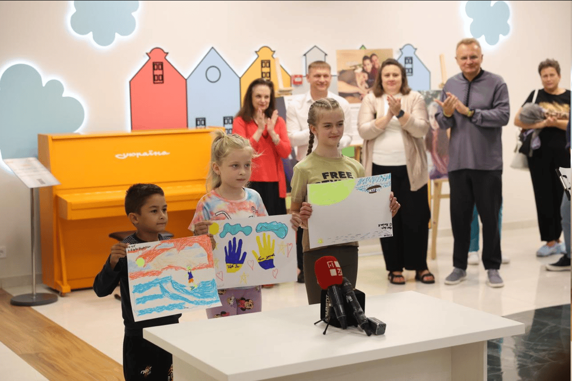 Садовий показав центр для людей з ураженнями мозку у Львові - фото 3