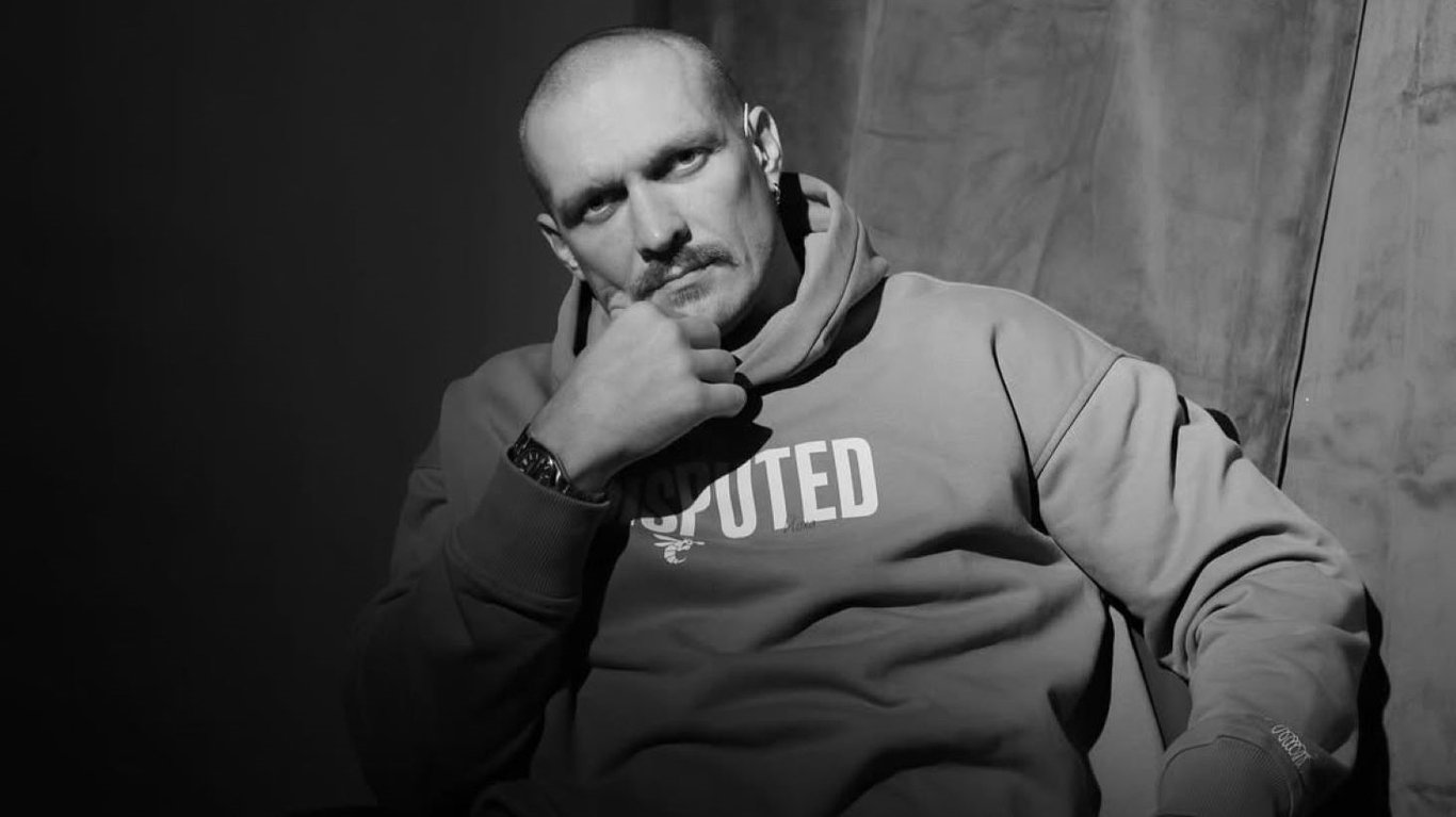 Александр Усик