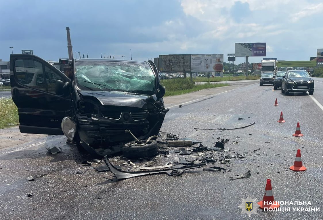 У Львові водія BMW затримали після ДТП з сімома постраждалими - фото 3