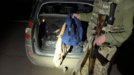 Один скрывался в багажнике — на Одесчине задержали очередных уклонистов - 285x160