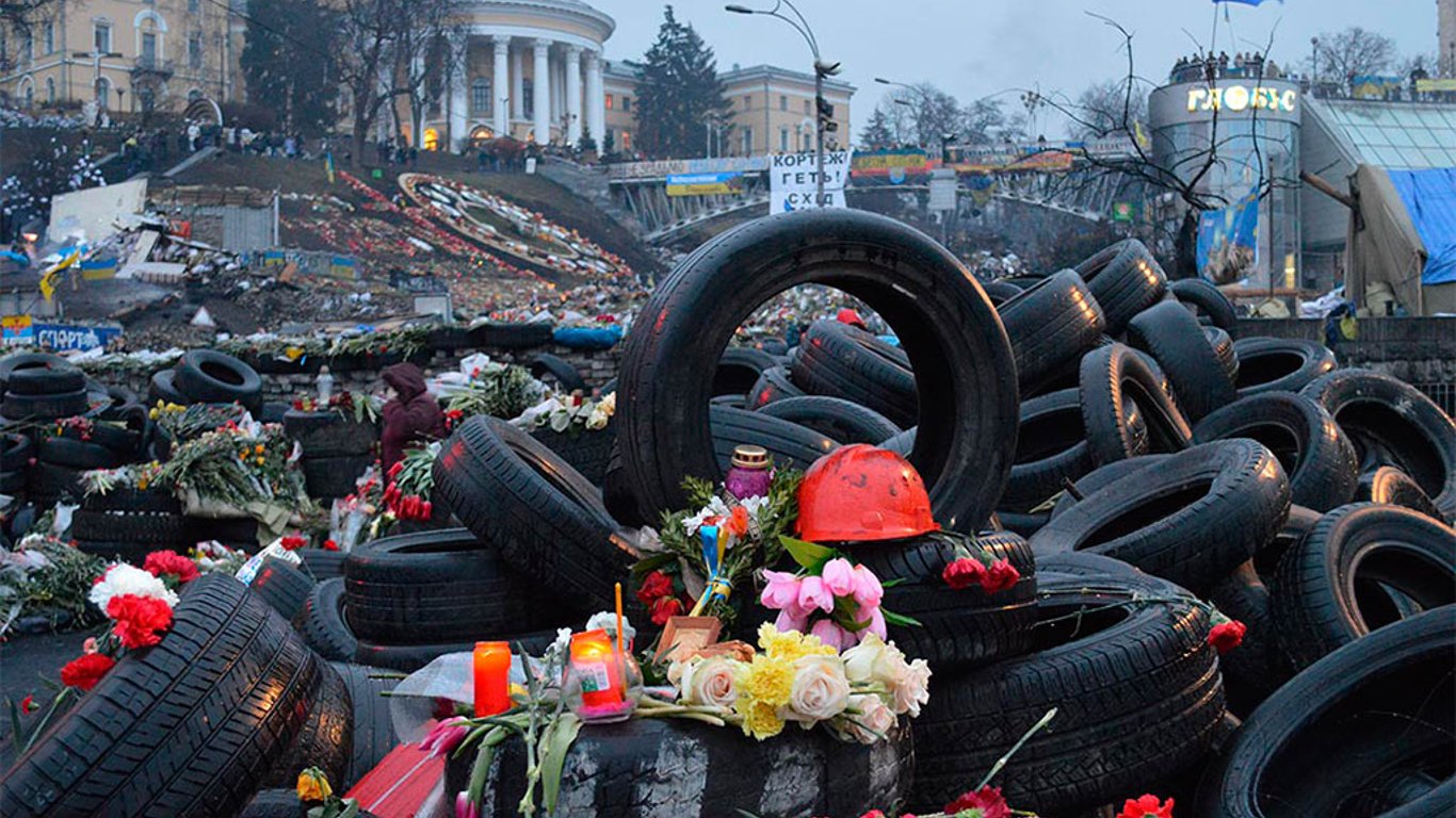 В Украине чтят память Героев Небесной Сотни
