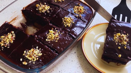 Турецкий влажный шоколадный кекс Islak Kek — простой рецепт - 285x160