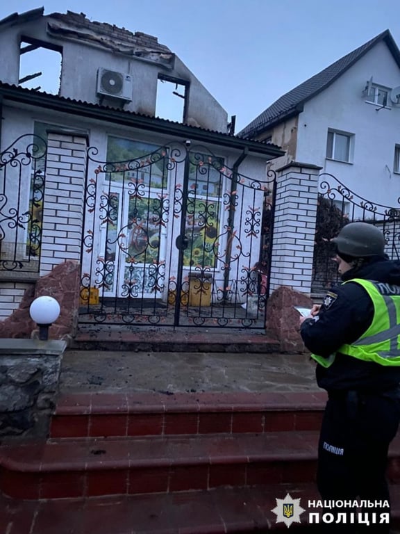 У Бучанському районі пошкоджено будинки через атаку 17 січня