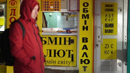 Усиленный контроль обменников — какие доллары не удастся продать в феврале - 285x160