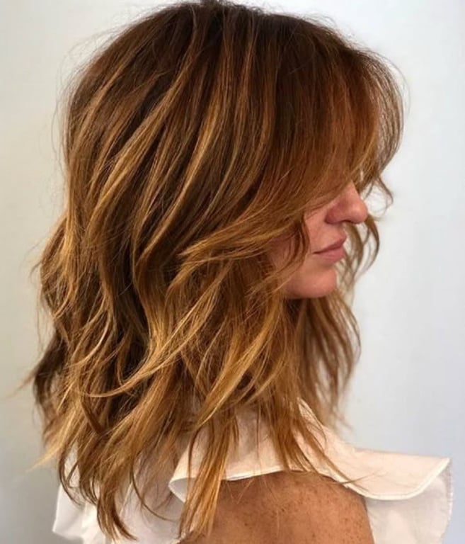 Стрижка шеггі досить універсальна