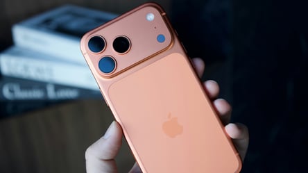 Для чого потрібна велика чорна "крапка" біля камери iPhone - 285x160