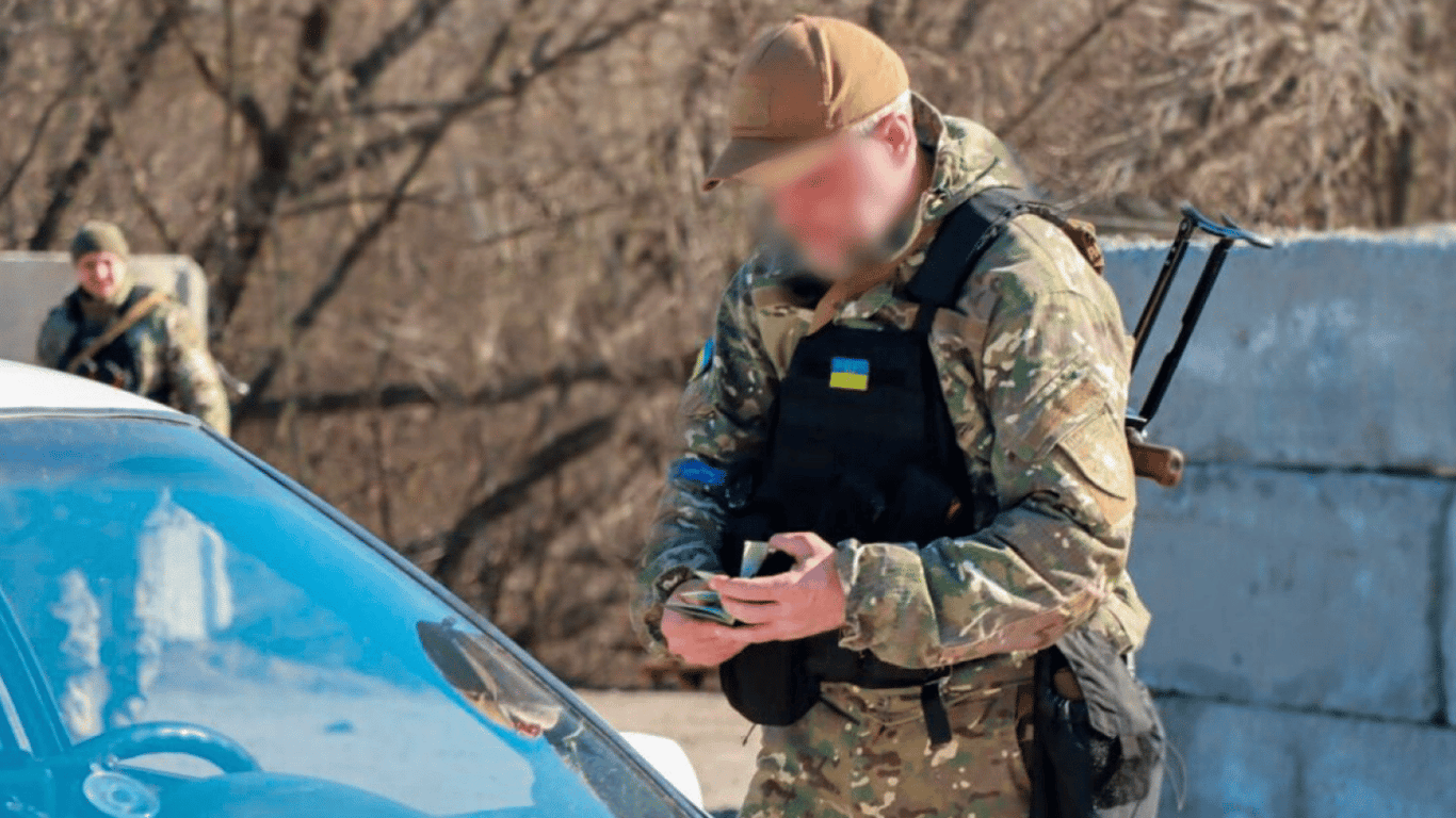 Вручення повістки в Україні — хто, де та які документи може роздавати військовозобов'язаним