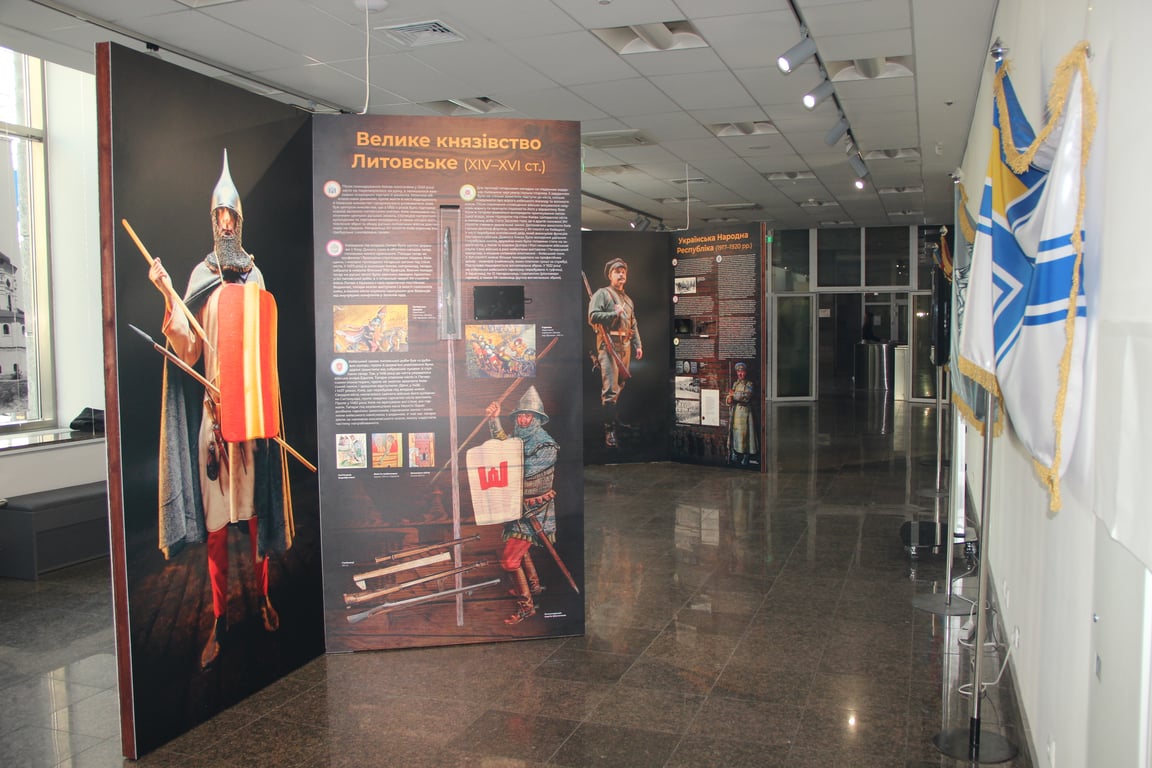 Музей історії міста Києва презентував виставку до другої річниці деокупації Київщини - фото 1