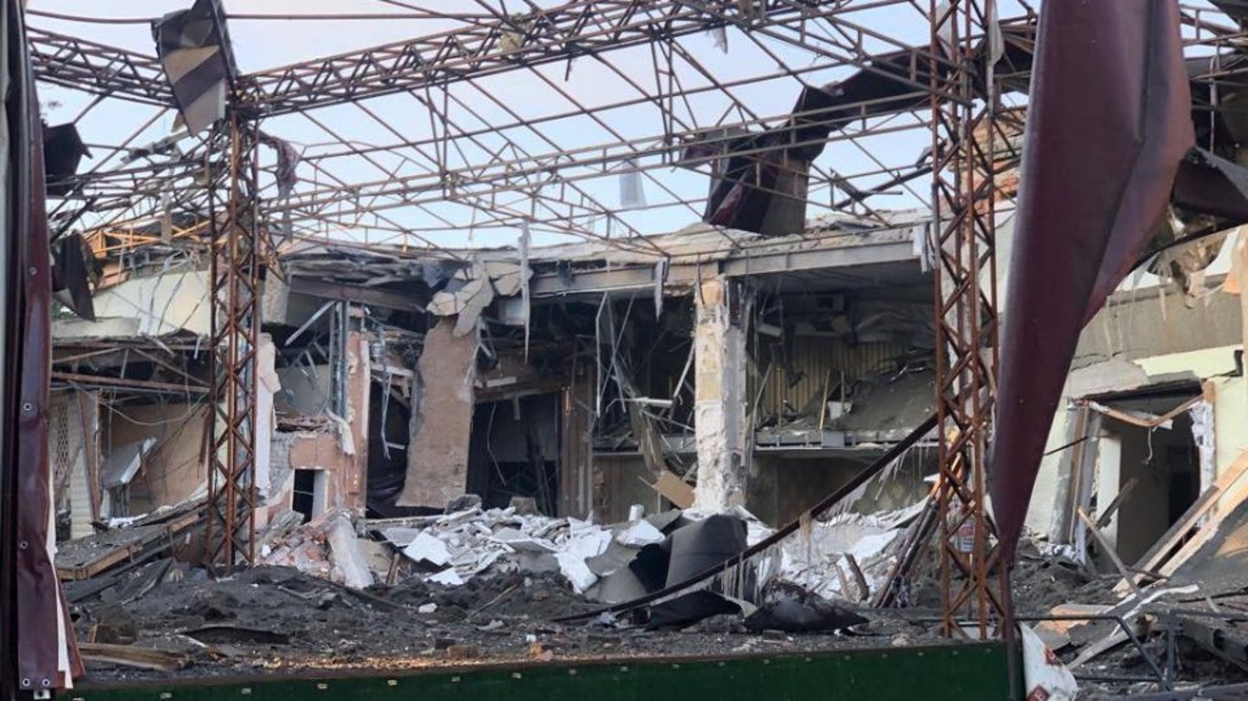 В Запорожье прогремели взрывы — россияне нанесли удар по окраине города