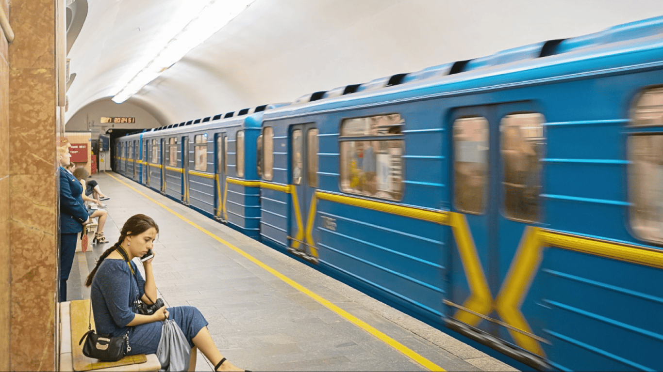 Дві станції метро в Києві хочуть закрити на ремонт