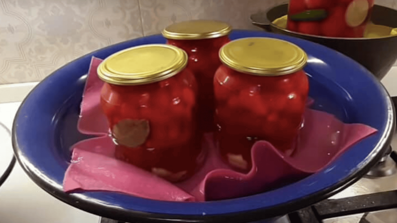 мариновані помідори на зиму