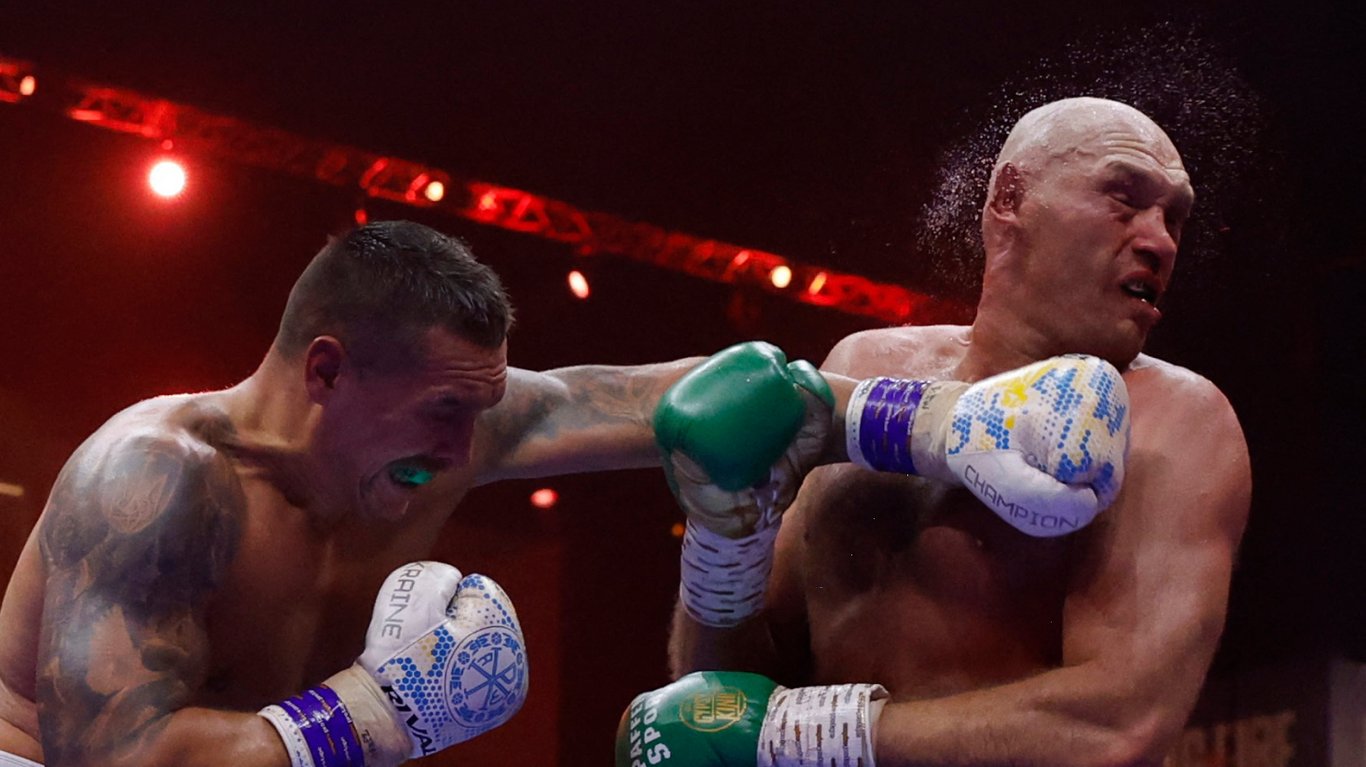 Олександр Усик переміг Тайсона Ф'юрі