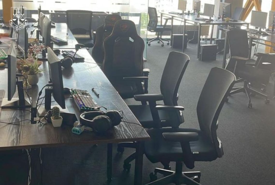 Відразу п'ять кол-центрів прикрили у Дніпрі — звіт Генпрокуратури - фото 1