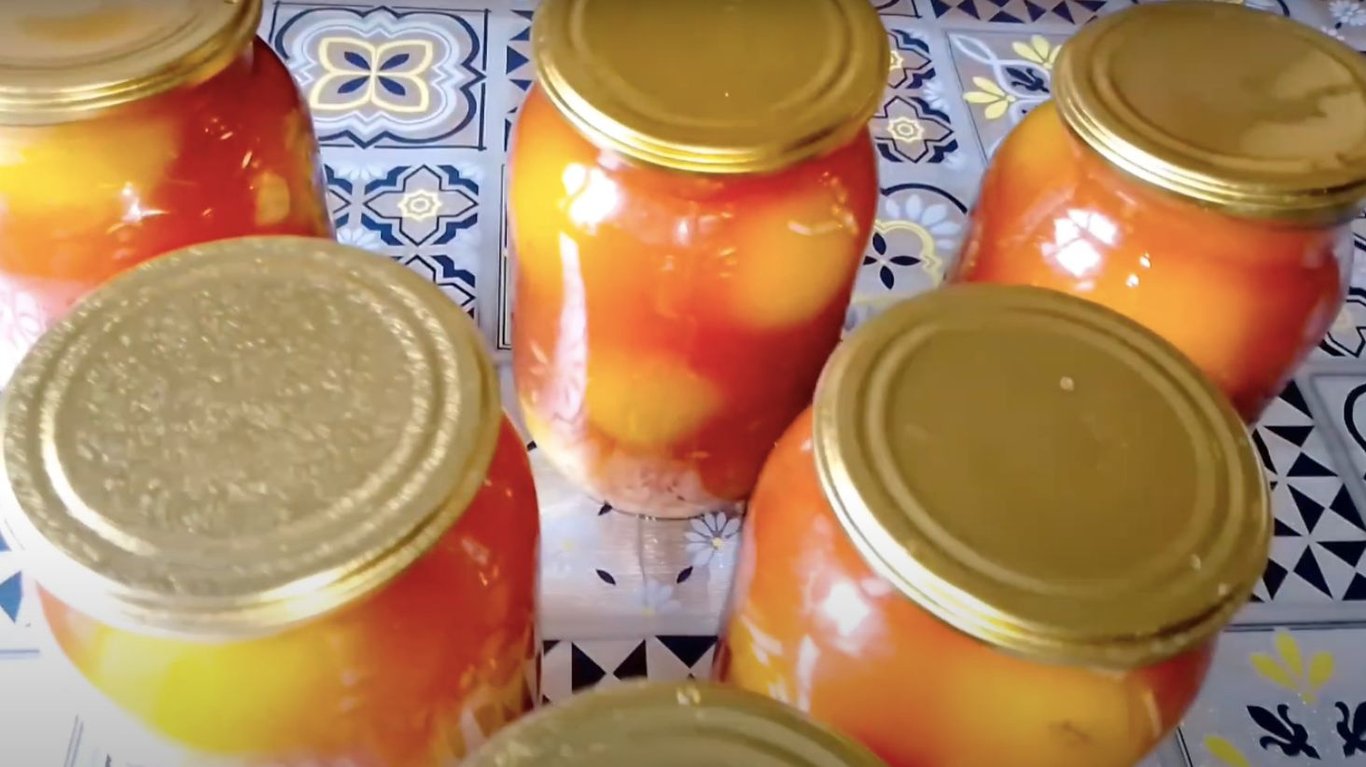 рецепт помідорів на зиму з хріном