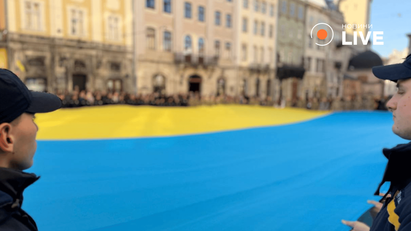 Прапор України у Львові 10 березня