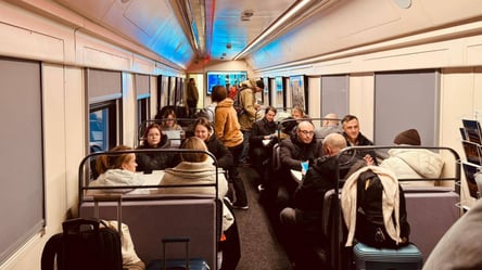 Пункт незламності у Холмі — Укрзалізниця зігріває пасажирів - 290x166