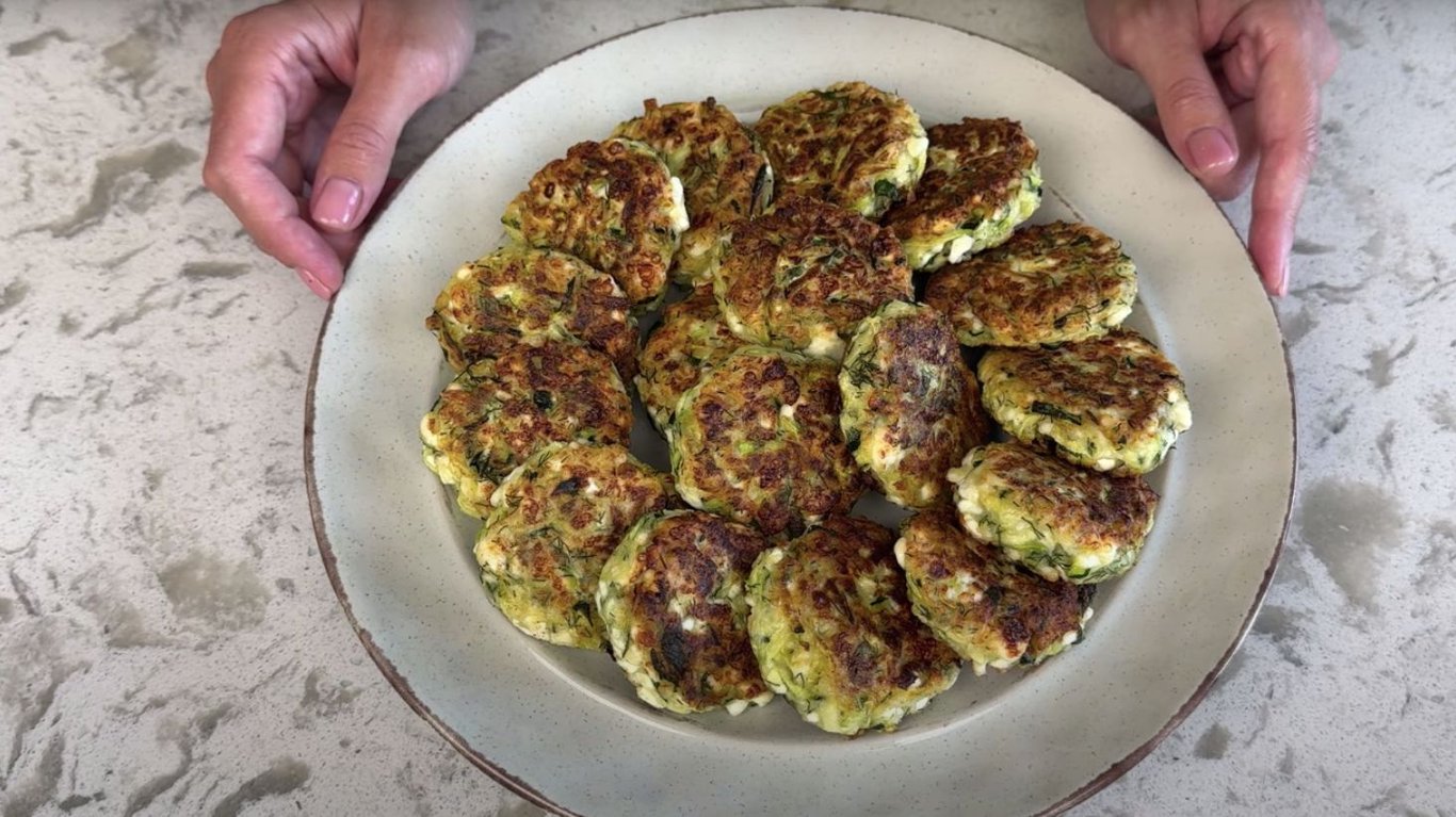 рецепт сырников с кабачками и зеленью на завтрак