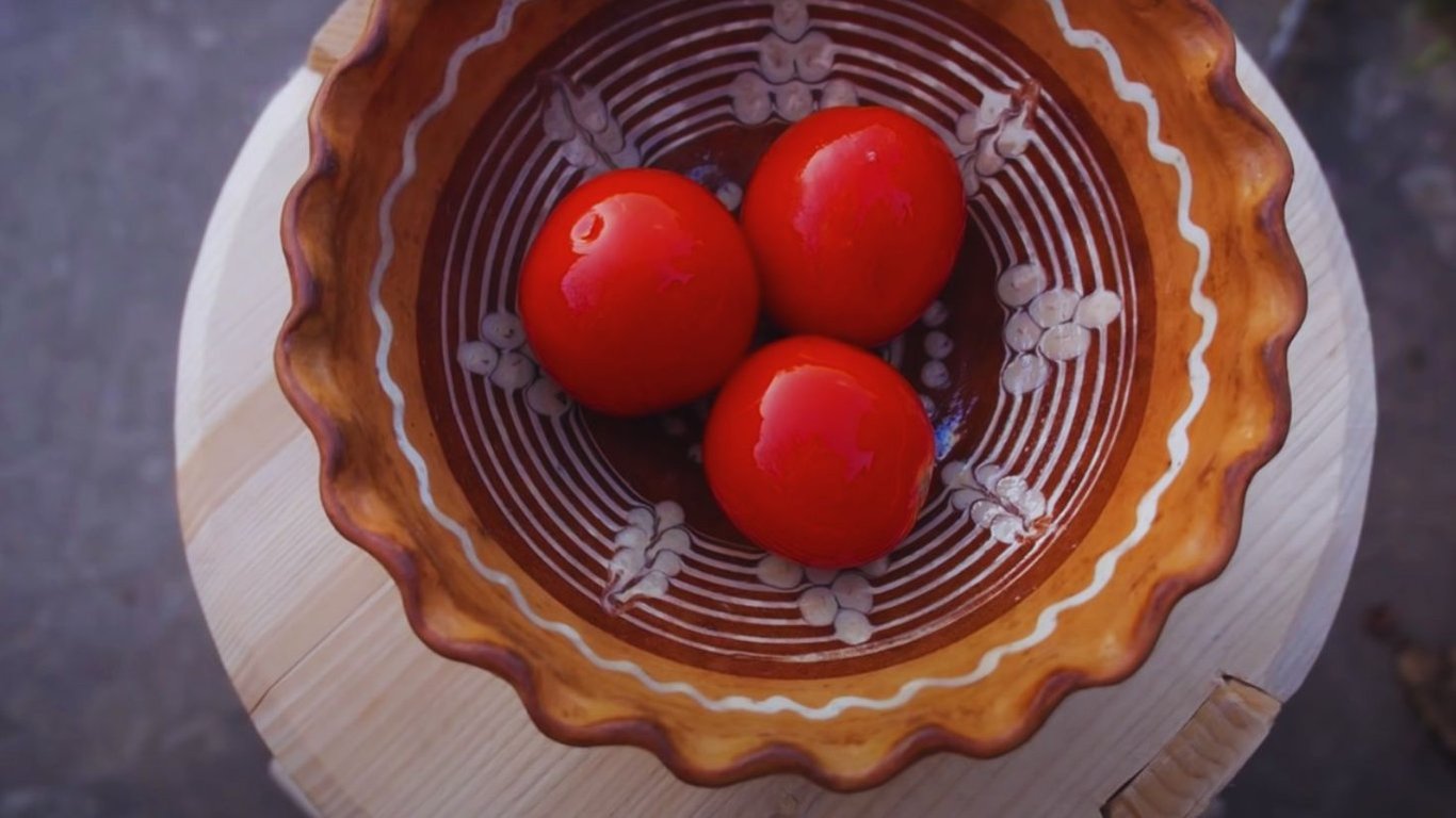 Как вкусно заквасить помидоры — видео рецепт