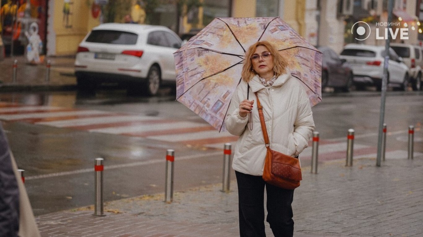 В Укргідрометцентрі засмутили зливами у прогнозі погоди на завтра