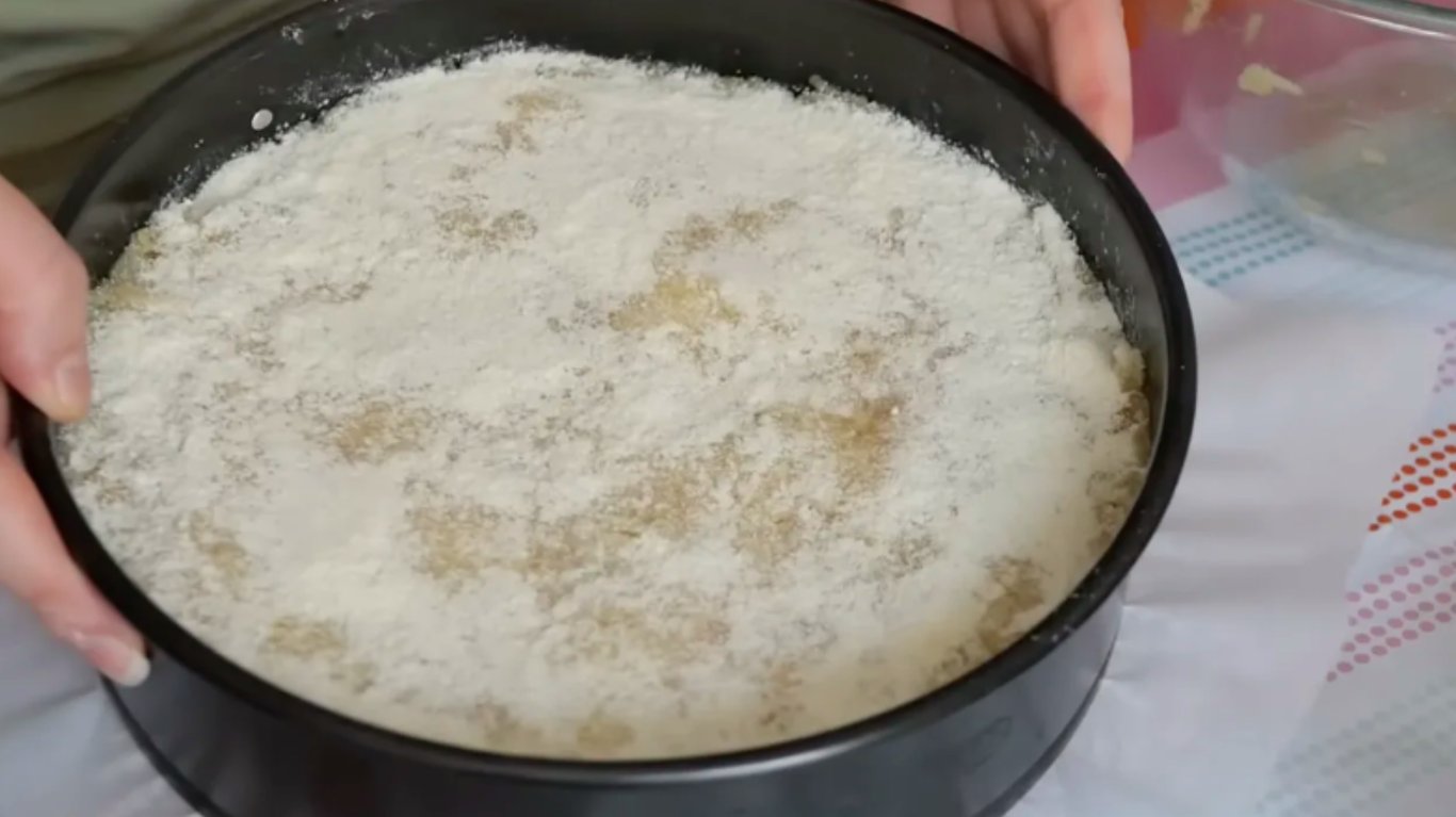 смачний яблучний пиріг