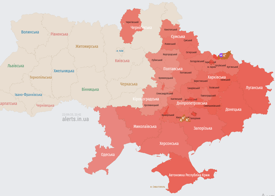 На Чернігівщині вдруге за вечір пролунали вибухи - фото 2