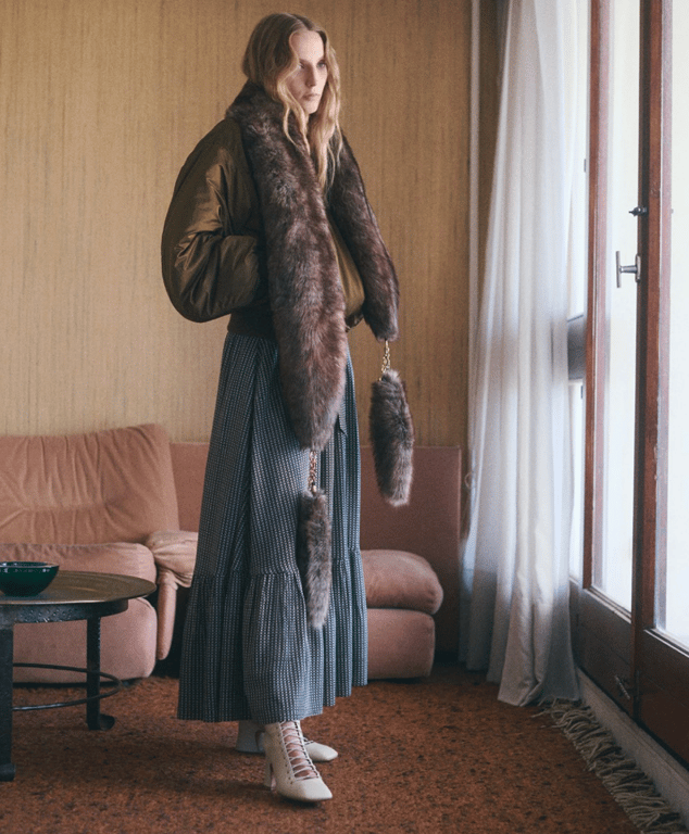 В цій спідниці будете мати трендовий вигляд