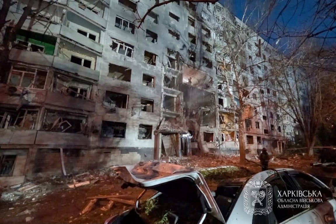 В Харькове РФ атаковала многоэтажку: известно о 24 пострадавших - фото 1