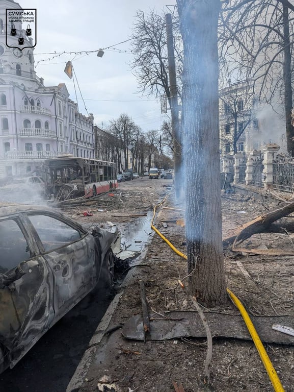 Російський удар по Сумах 13 квітня