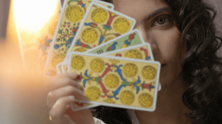 Молодик 20 грудня зцілить душу цих знаків Зодіаку за Таро - 290x166