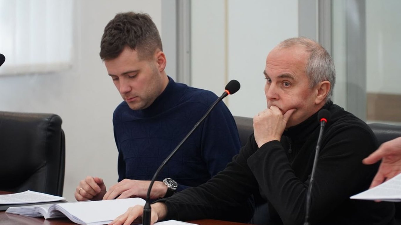 Пришел в наручниках: суд в Киеве рассматривает апелляцию на арест Шуфрича