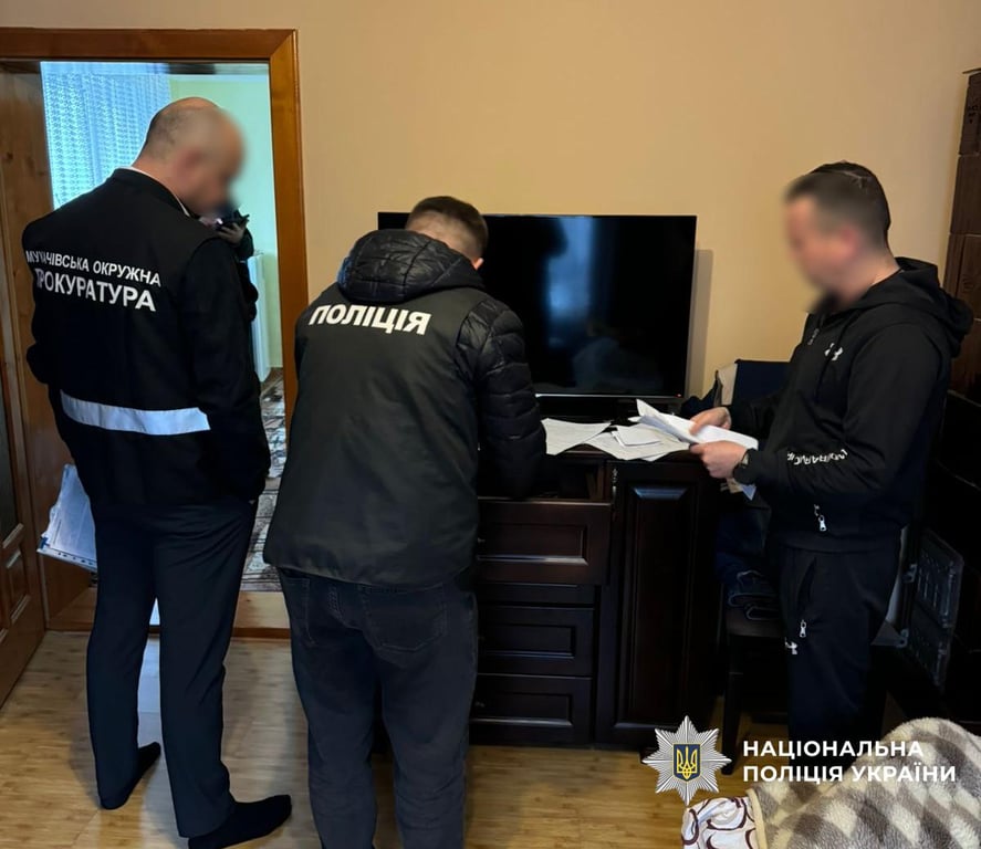 Нацполіція проводить 70 обшуків у медзакладах по всій країні