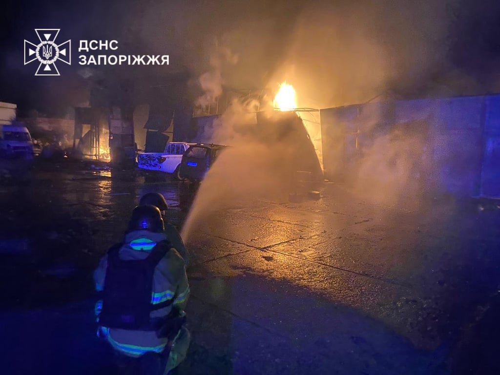 Missile strike on Zaporizhzhia — number of victims doubles - photo 2