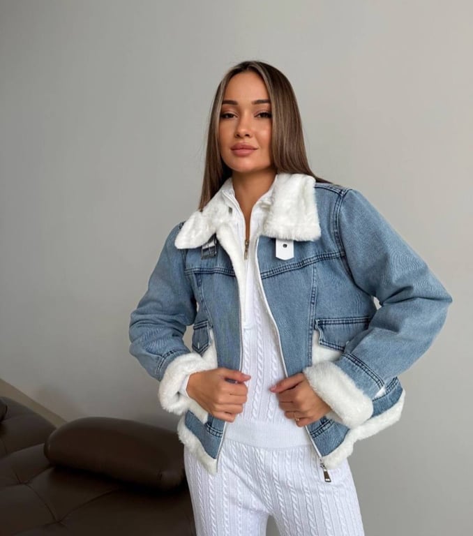 Джинсова куртка підходить для різної погоди