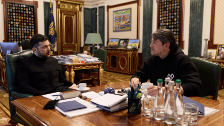 Зеленський зустрівся з Притулою та подякув за допомогу ЗСУ - 285x160