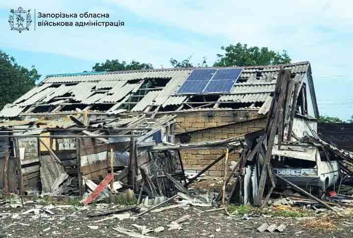 Дрон РФ атакував маршрутку на Запоріжжі — є постраждалий - фото 1