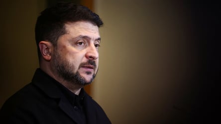 Зеленський відповів на критику атаки ЗСУ по російських об'єктах - 290x160