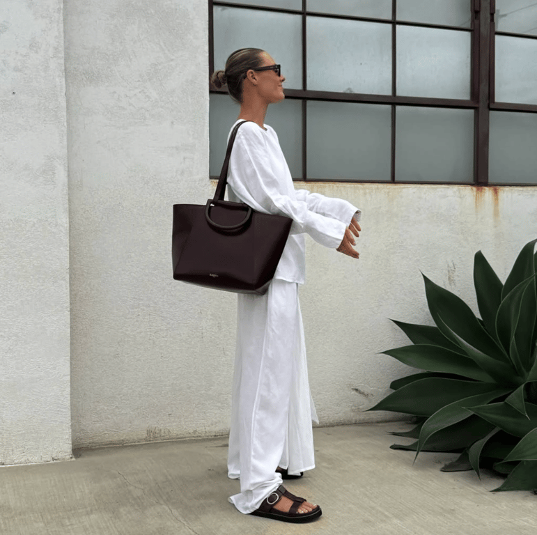 Одяг з льону завжди має розкішний вигляд