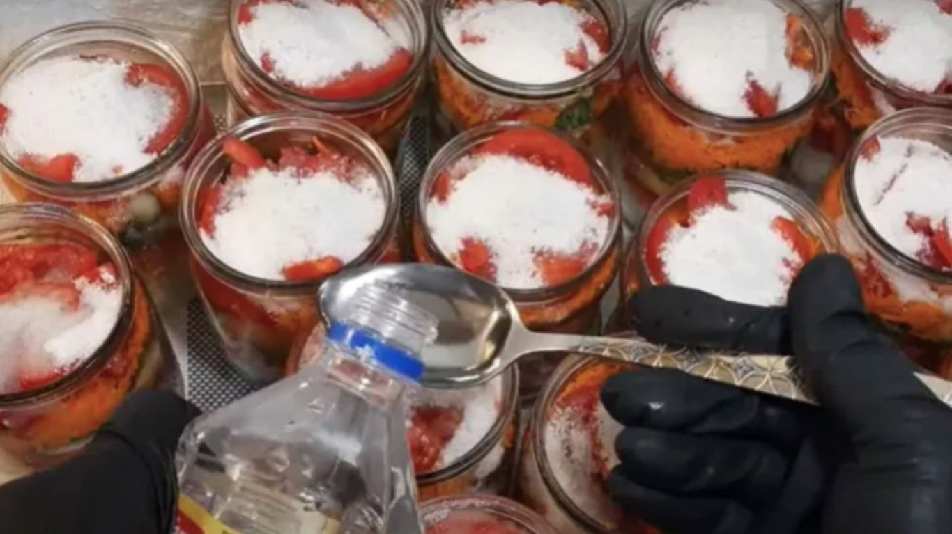 оцет та сіль для консервації