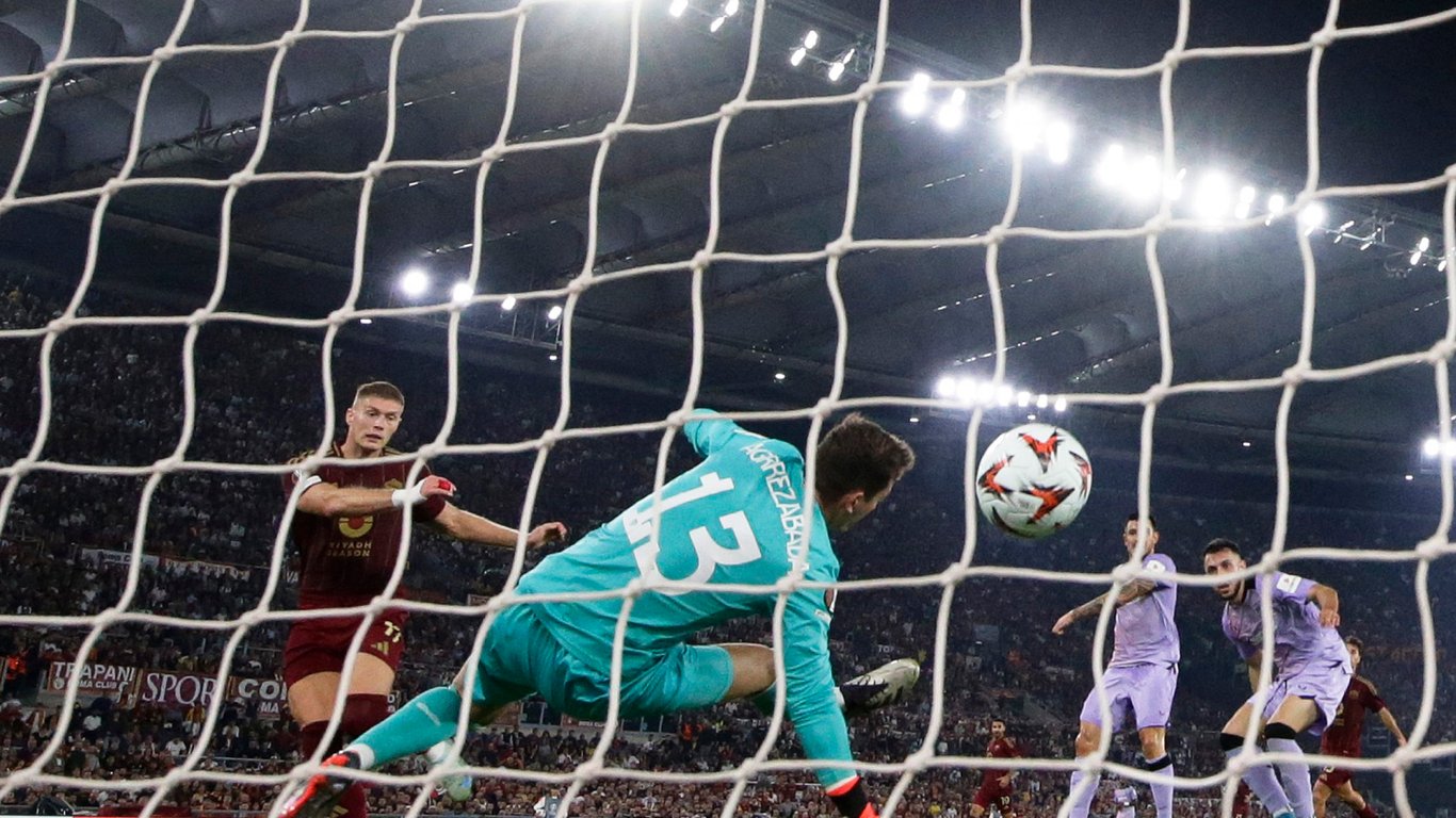 Артем Довбик