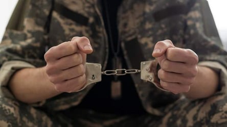 Во Львовской области судят младшего сержанта за убийство солдата в туалете - 285x160