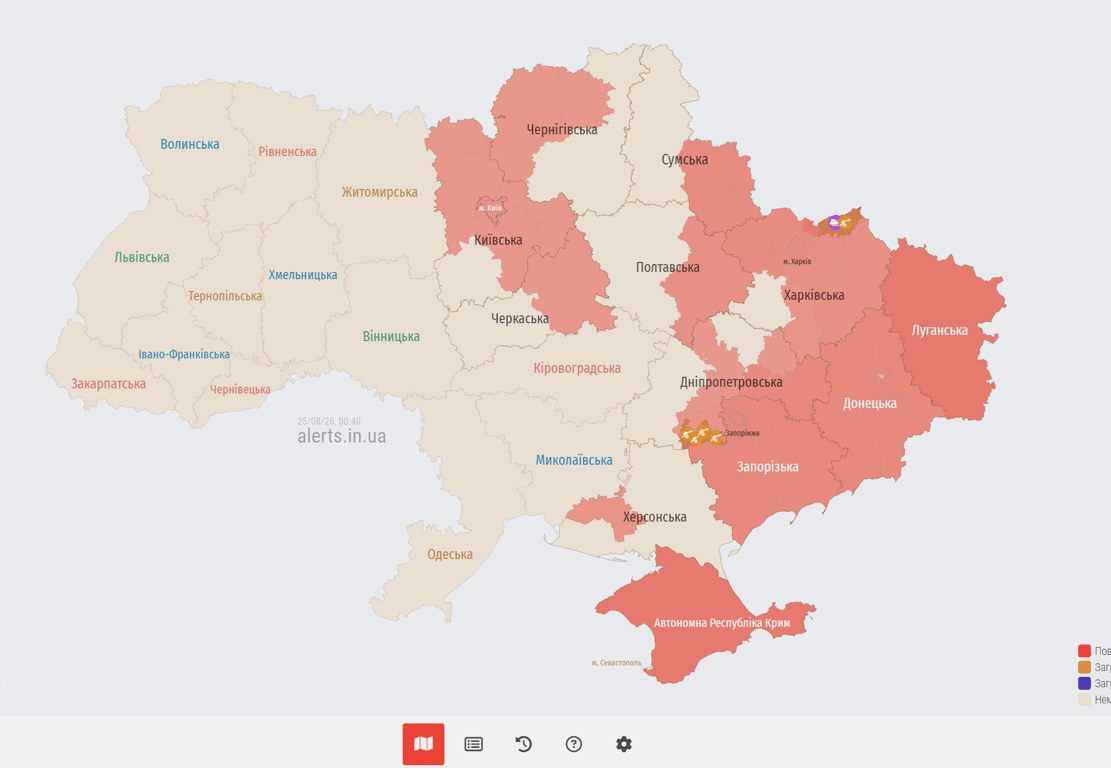У Києві під час атаки БпЛА пошкоджено 16-поверхівку - фото 2