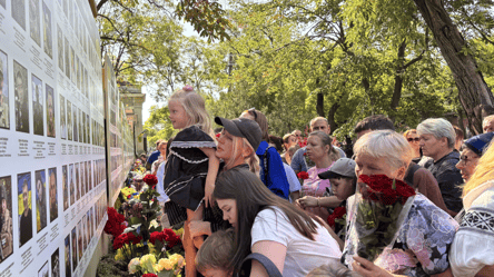 В Одессе открыли новый стенд памяти погибших воинов — фото - 285x160