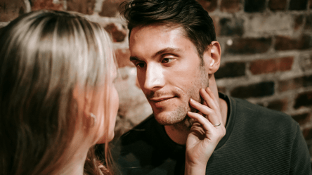 Какие фразы скажет только влюбленный мужчина — это выдает его - 285x160
