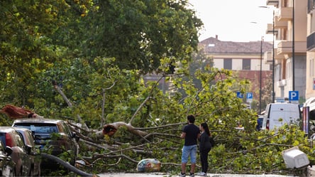 В Италии произошел мощный шторм: власти просят ввести чрезвычайное положение - 285x160