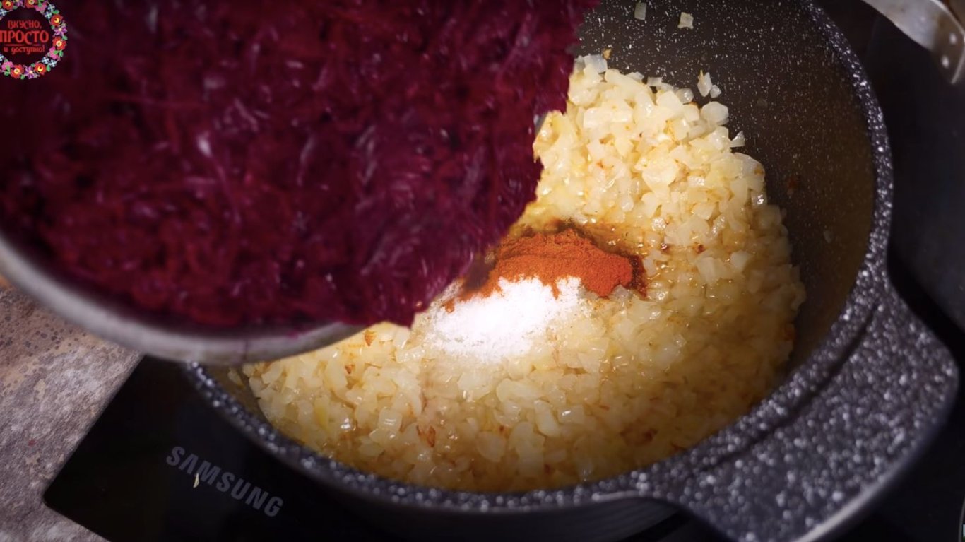 смачний салат з буряка на зиму