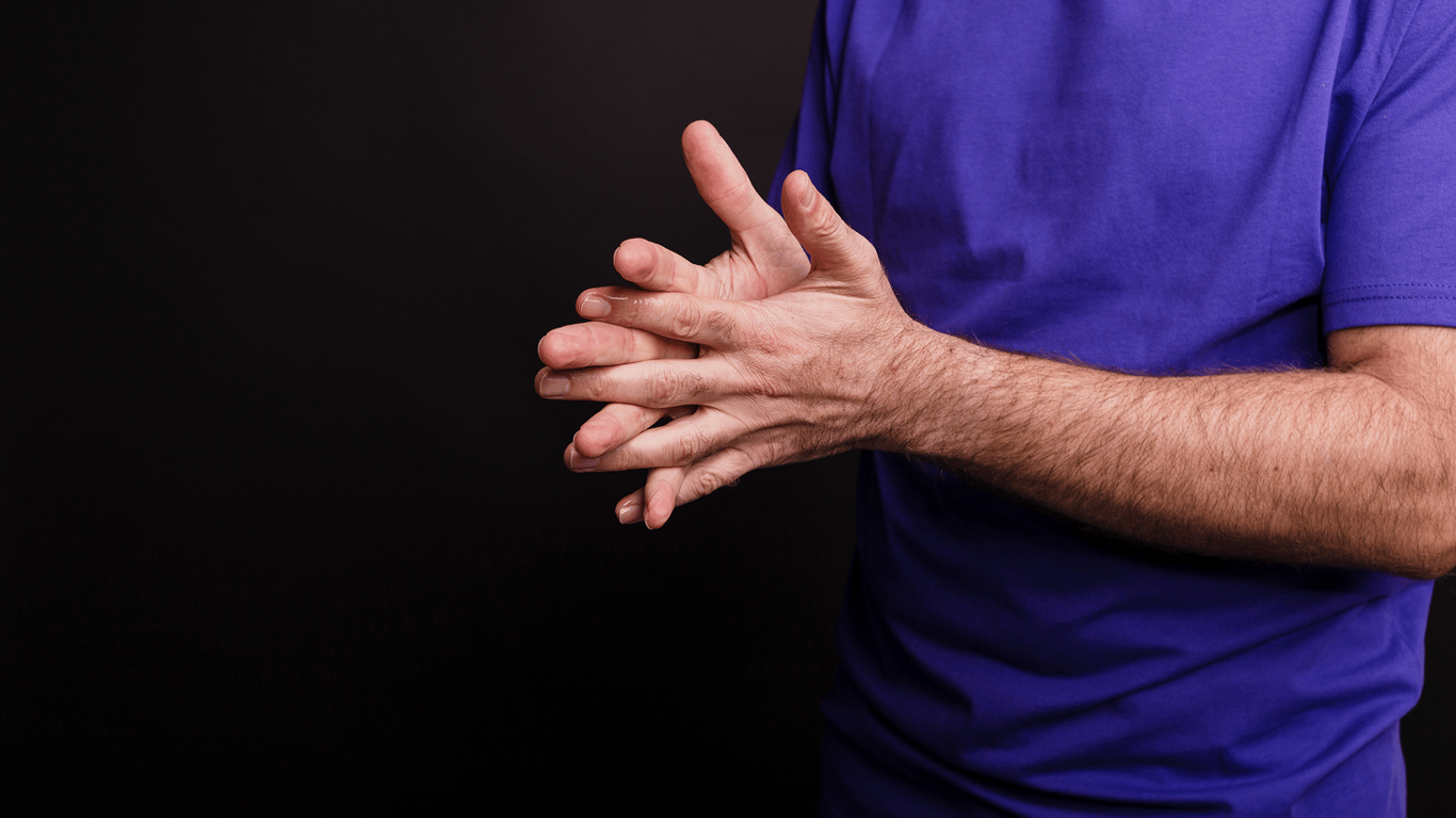 До чого сверблять долоні за народними прикметами